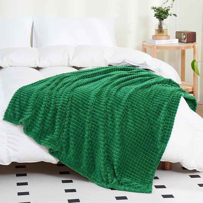 Puncuntex Flannel Fleece Throw Blanket Classic Green 90"×90",Super Soft Plush Cozy Blanket with Square Grid Design Luxury for Couch Sofa Chair