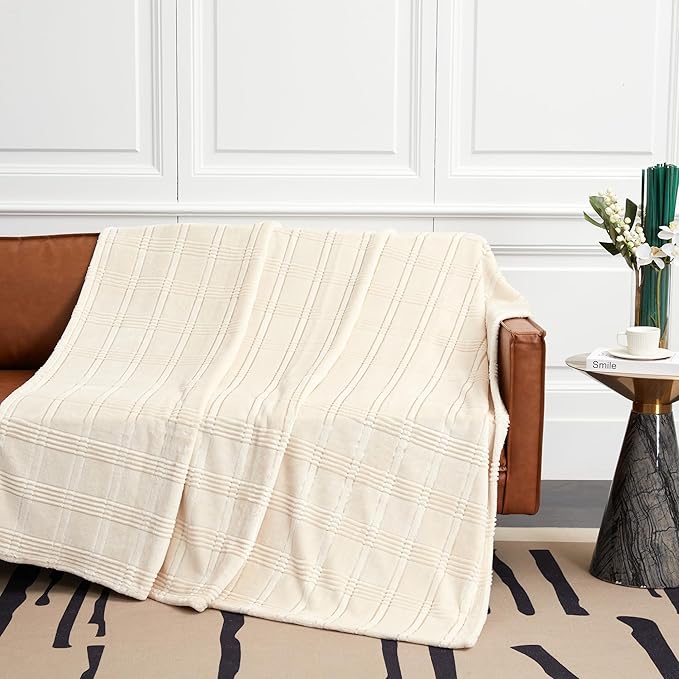Soft Cozy Plaid Fleece Twin Siz Blanket, 60x80 Inches – 3D Jacquard Diamond Design, Lightweight Blanket for Couch, Sofa, Camping & Travel, Khaki