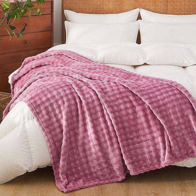 Fluffy 3D Bubble Throw Blanket for Couch & Bed – Cozy Soft Fleece Blankets for Women & Girls – Warm Lightweight Fuzzy Throw XL (50x70) – Machine Washable Gifts