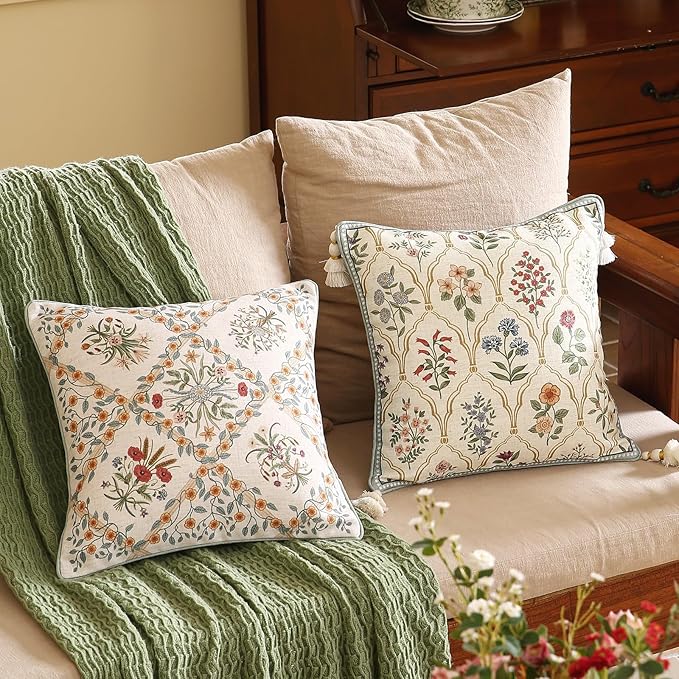 ISAENNE Design Linen Throw Pillow Covers 18"x18" Pack of 2, Square Farmhouse Cushion Covers with Colorful Watercolor Wildflower Pattern Decor Pillowcases for Bed,Living Room,Outdoor,Car