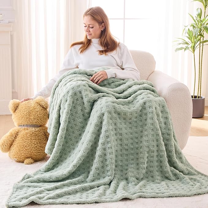 NEWCOSPLAY Super Soft Throw Blanket Green Premium Silky Flannel Fleece 3D Waffle Checkered Lightweight Bed Blanket All Season Use (Sage Green, Throw(50"x70"))