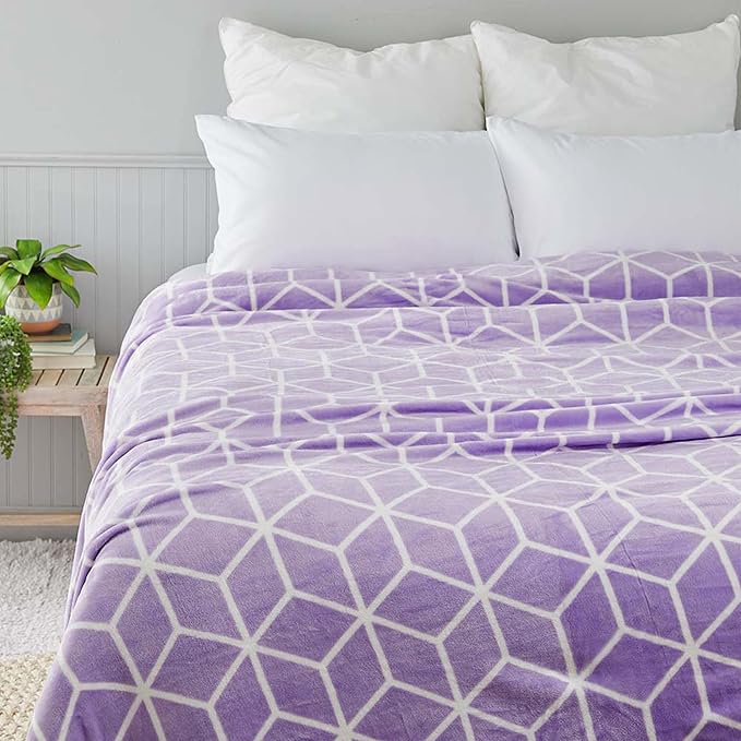 Elegant Comfort Luxury Velvety-Soft Coral Flannel Blanket Micro-Velour Ultra-Softness Fuzzy Plush, King/California King, Lavender