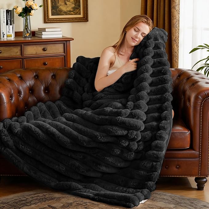 Faux Fur Throw Blanket for Couch, 850GSM Cozy Soft Plush Thick Striped Luxury Blanket for Sofa Living Room Bedroom,50 * 60 Inches, Black