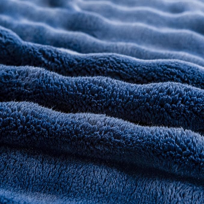 YUSOKI Luxury 3D Bubble Light Weighted Throw Blanket 1.8lb,All Ages,Home Decoration, (Navy,50 * 60inches)