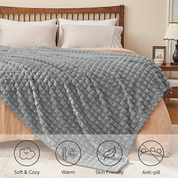 BEDELITE Grey Throw Blanket Twin Size for Bed- Super Soft and Warm 3D Checkered Fluffy Fuzzy Fleece Blanket, Luxurious Plush Cozy Blanket for Room Decor Fall and Winter, 60x80 inches