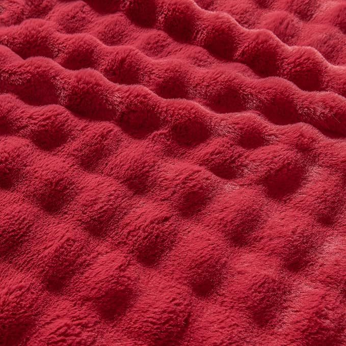 NEWCOSPLAY Faux Fur Twin Blanket Red Bubble Blanket Thick Warm Soft for Couch Sofa Bed 550GSM (Red, Twin(60"x80"))