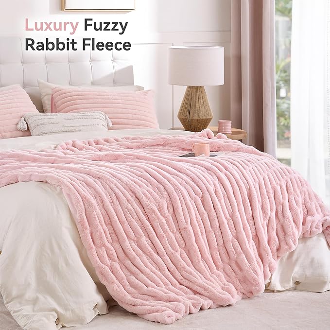 Smoofy Blush Pink Throw Blanket for Couch – Ultra Soft Cozy Plush Fluffy Blanket with Faux Rabbit Fur, Fuzzy Lightweight Fleece for Sofa, Bed & Office, Gift for Women, Home Room Decor Throw 60"x80"
