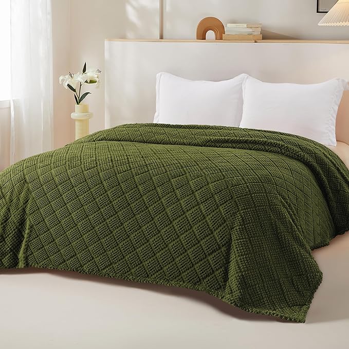 Whale Flotilla Fuzzy Fleece Twin Size Blanket for Bed, Soft Fluffy Jacquard Waffle Blankets for All Season, Lightweight and Warm, 60x80 Inch, Olive