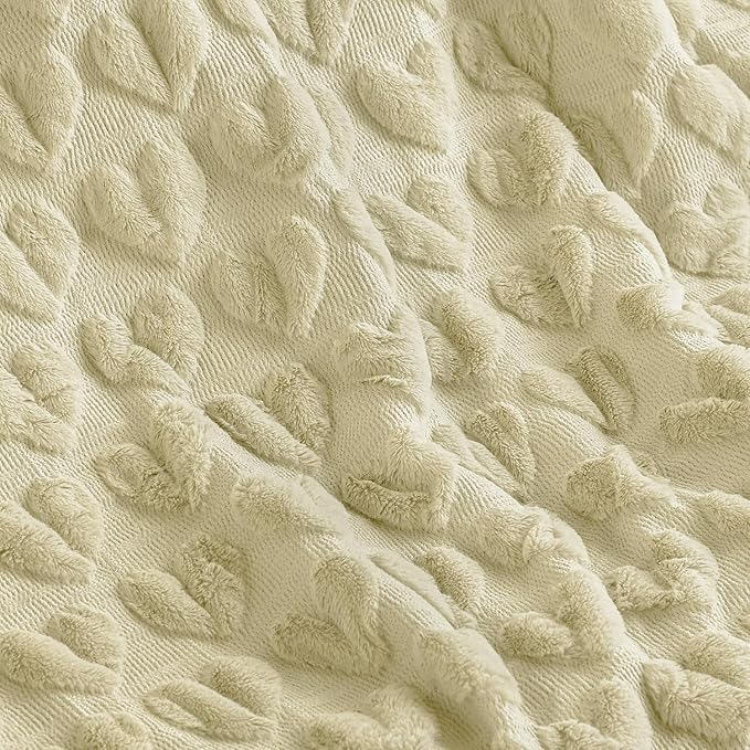 Horaldaily Valentine Blanket Throw, Beige Love Heart Soft Fuzzy Plush Faux Fur Cozy Blankets for Couch Sofa Bed Lounging, Ideal Gifts for Kids Adults Wife Self, 50x60