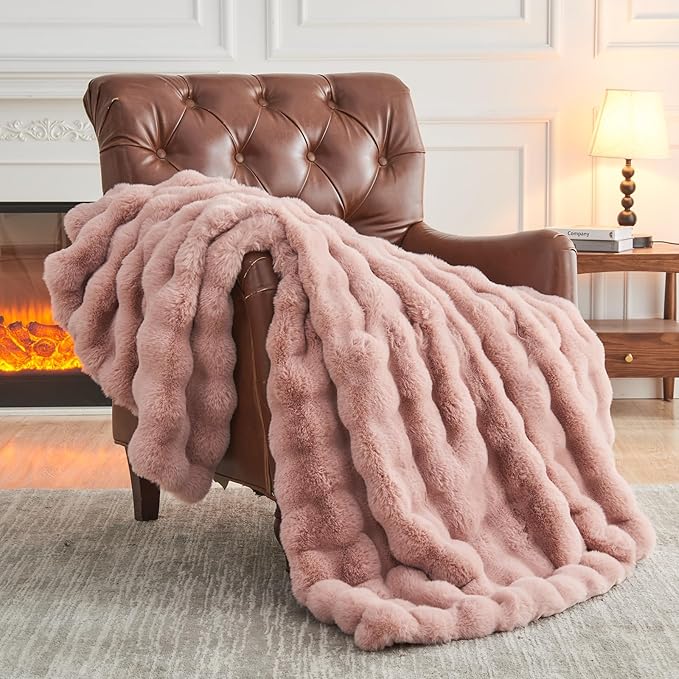 NEWCOSPLAY Faux Fur Throw Blanket Pink Luxury Fluffy Thick Warm Bubble Blanket for Couch Sofa Bed 1000GSM (Pink Bubble Thick, Throw(50"x60"))