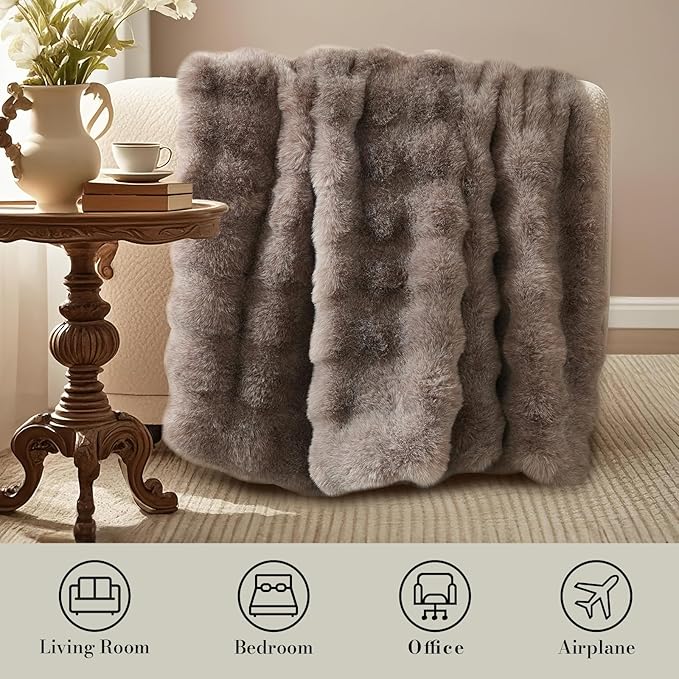 Amélie Home Faux Fur Throw Blanket for Couch, Ultra Soft Fuzzy Plush Bubble Throw for Sofa, Living Room & Home Decor, 50"x60", Cationic Bear Brown
