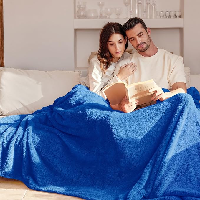 Exclusivo Mezcla Soft Fleece Throw Blanket for Couch, Super Soft Velvet Plush Fleece Blankets, Fuzzy Cozy and Warm for Winter, 50x60 Inches, Cobalt Blue