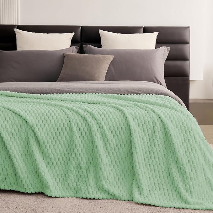 Super Soft Fleece King Size Blanket 90x90 Inches for Bed, Premium Silky with 3D Imitation Turtle Shell Jacquard Decorative Blankets, Lightweight and Cozy for Living Room.Sage Green