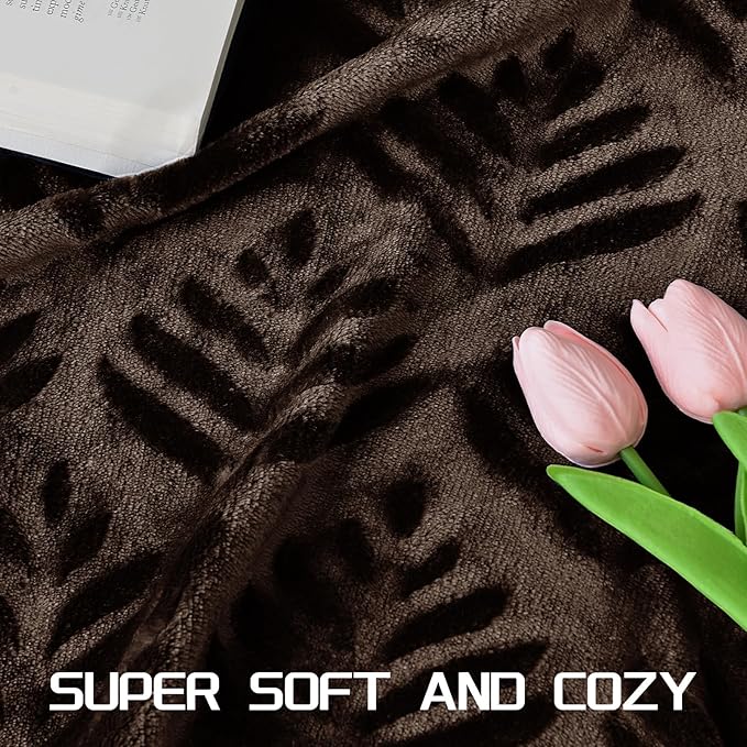 Exclusivo Mezcla Fleece Throw Blanket for Couch, Super Soft and Cozy Blankets All Season Use, Leaves Pattern, Plush Fuzzy Lightweight, Coffee, 50x60 Inch