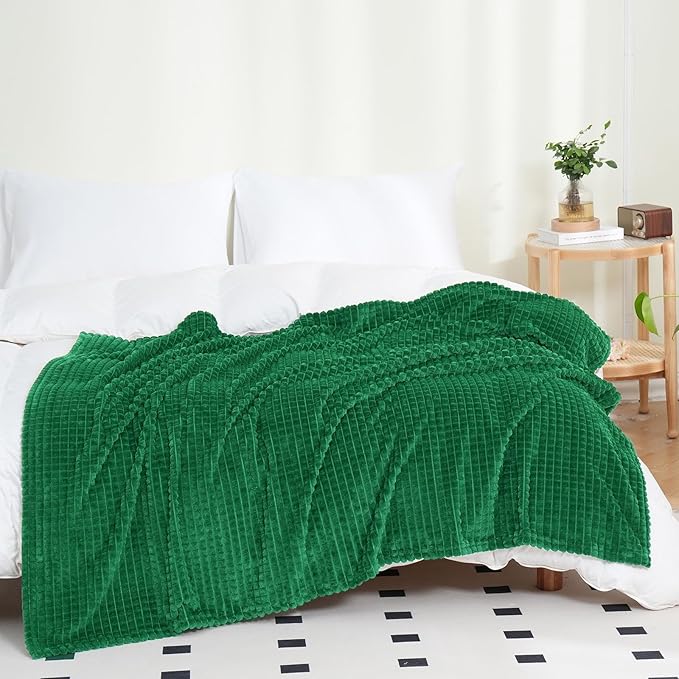 Puncuntex Flannel Fleece Throw Blanket Classic Green 108"×90",Super Soft Plush Cozy Blanket with Square Grid Design Luxury for Couch Sofa Chair