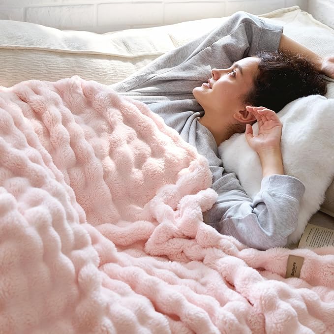 Bedsure 3D Fleece Bubble Blanket for Couch - GentleSoft Pink Throw Blanket for Sofa Bed Room Decor - Luxury Soft Cozy Spring Gifts for Girls Women, Lightweight, All Seasons, Crystal Pink, 50"×60"
