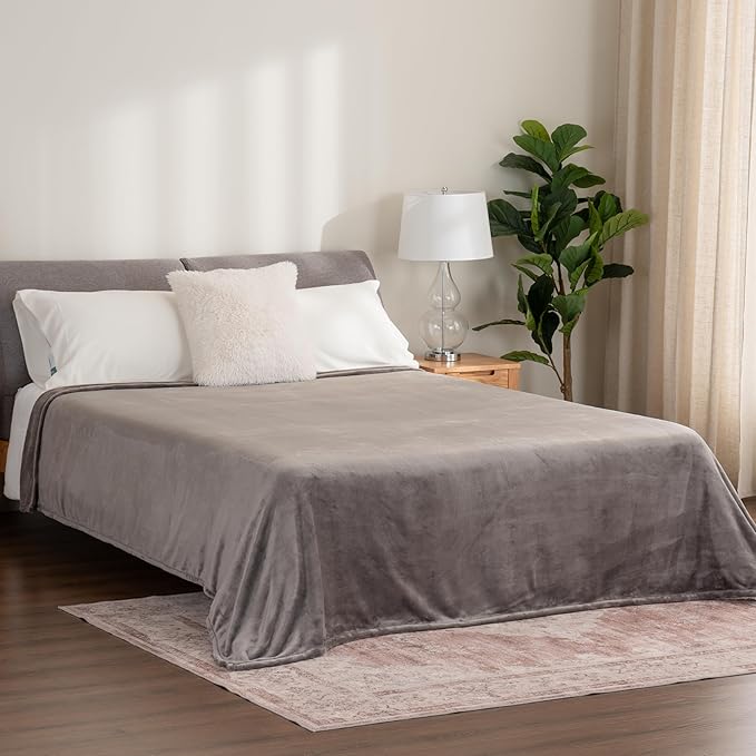 Berkshire Blanket Classic VelvetLoft® Solid Bed Blanket,Twin Size Bed Blanket,Lightweight Soft Fuzzy Plush Blanket for Bed and Couch,Charcoal Gray,60x92 Inches