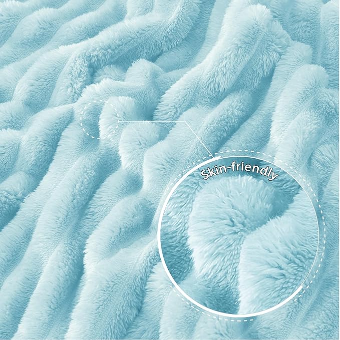 Exclusivo Mezcla Fleece Throw Blanket for Couch, Super Soft Striped Jacquard Bed Blanket, Lightweight Fuzzy Cozy for All Seasons, 50x60 Inches, Light Blue
