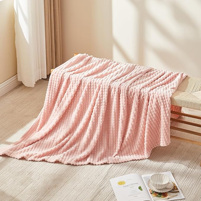 EMME Fleece Blanket, 3D Jacquard Throw Blanket for Couch and Bed, Soft Cozy and Fluffy Blankets Lightweight Luxury Flannel with Geometric Grid Design (Pink, 80" x 90")