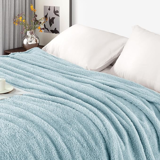 Exclusivo Mezcla Fleece Twin Size Bed Blanket, Ultra Soft, Lightweight and Fuzzy Stone Blue Blanket for Women, Home Decor, 60x80 Inches