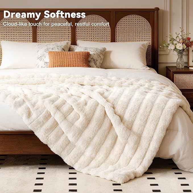 Faux Fur Twin Blanket for Couch,Cozy Soft Plush Thick Striped Luxury Blanket for Sofa Living Room Bedroom,60 * 80 Inches, White