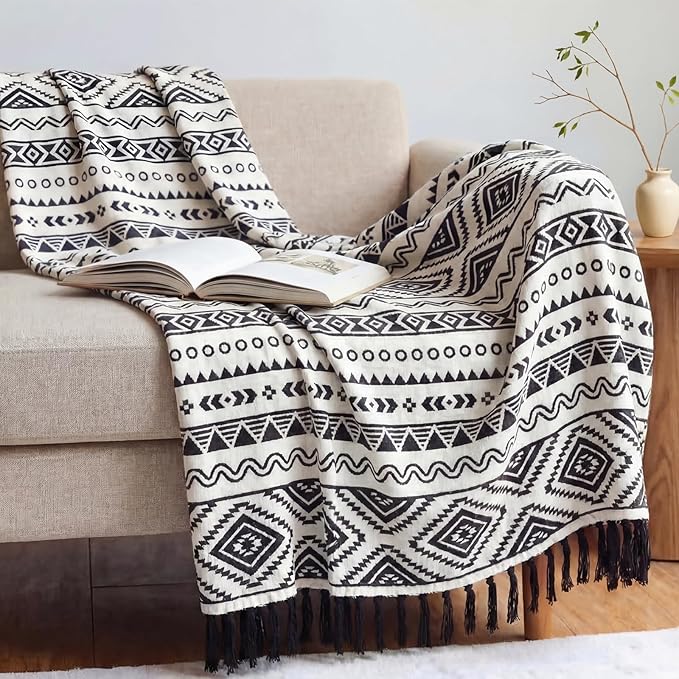 CASAAGUSTO Boho Throw Blanket - Black and White Decorative Blankets with Tassel, Printed Flannel Bohemian Blanket for Chair, Bed, Sofa, Couch(50 * 60, Black and White)