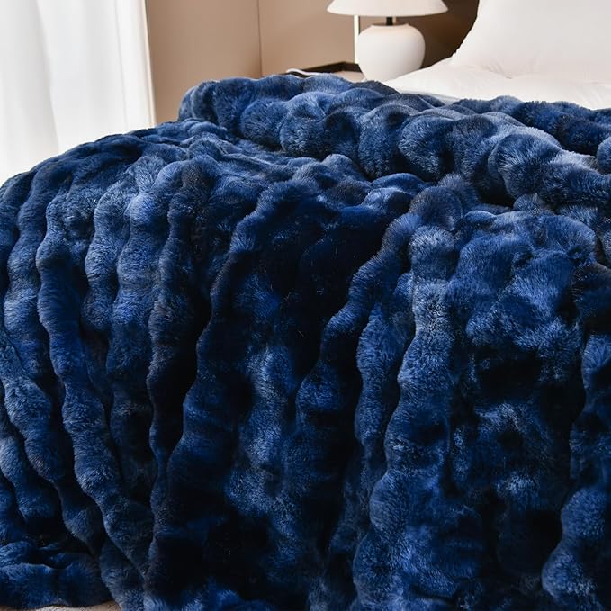 H&D Faux Fur Throw Blanket for Couch,Fluffy Cozy Soft Plush Luxury Thick Fuzzy Fleece Blanket for Couch Bed Sofa Bedroom Living Room,Comfy Bubble Blanket