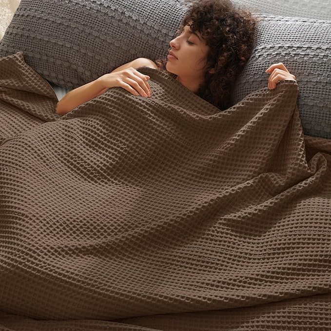 PHF Ultra Soft Waffle Weave Blanket Queen Size 90"x 90"- Washed Lightweight Breathable Cozy Woven Blanket for Bed - Aesthetic Decor for Couch Bedding Sofa Home Car - Chocolate