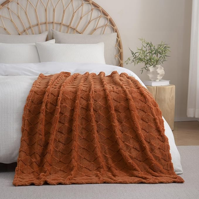 Burnt Orange Throw Blanket for Couch Sofa Bed 60x80 inches,Fleece Blankets Microfiber Flannel with Diamond Checkered Pattern Lightweight Plush Soft Cozy Gifts for Women Mom Girls