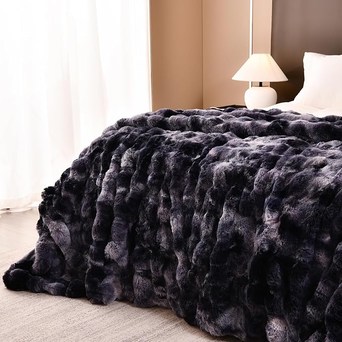 H&D Faux Fur Throw Blanket for Couch,Fluffy Cozy Soft Plush Luxury Thick Fuzzy Fleece Blanket for Couch Bed Sofa Bedroom Living Room,Comfy Bubble Blanket