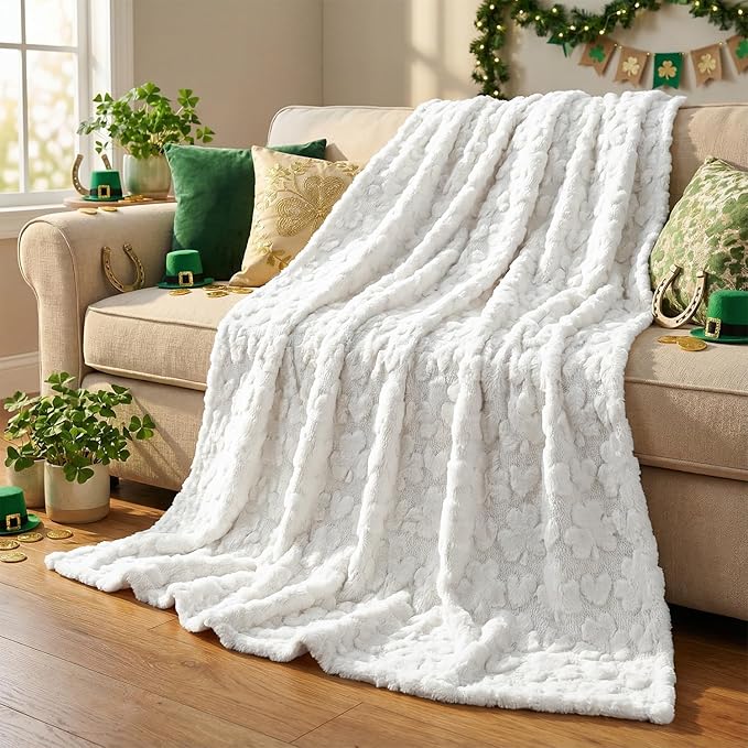 Horaldaily St. Patrick's Day Solid Blanket Throw, White Shamrock Heart Soft Fuzzy Plush Faux Fur Cozy Blankets for Couch Sofa Bed Lounging, Ideal Gifts for Kids Adults Wife Self, 50x60