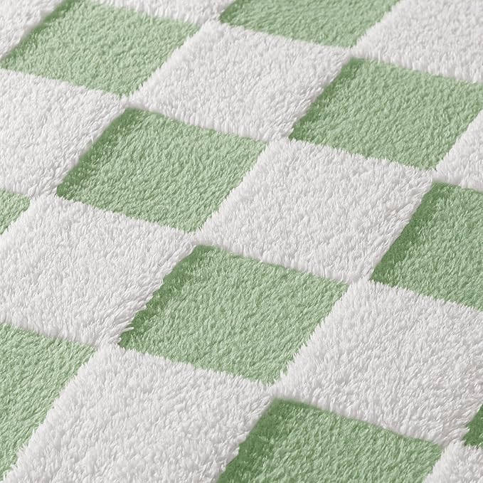 Exclusivo Mezcla Checkered Throw Blanket, Super Soft and Warm Fluffy Fleece Blanket for Couch, Sofa, Bed, Cute Plaid Pattern, Sage Green, 50" x 60"