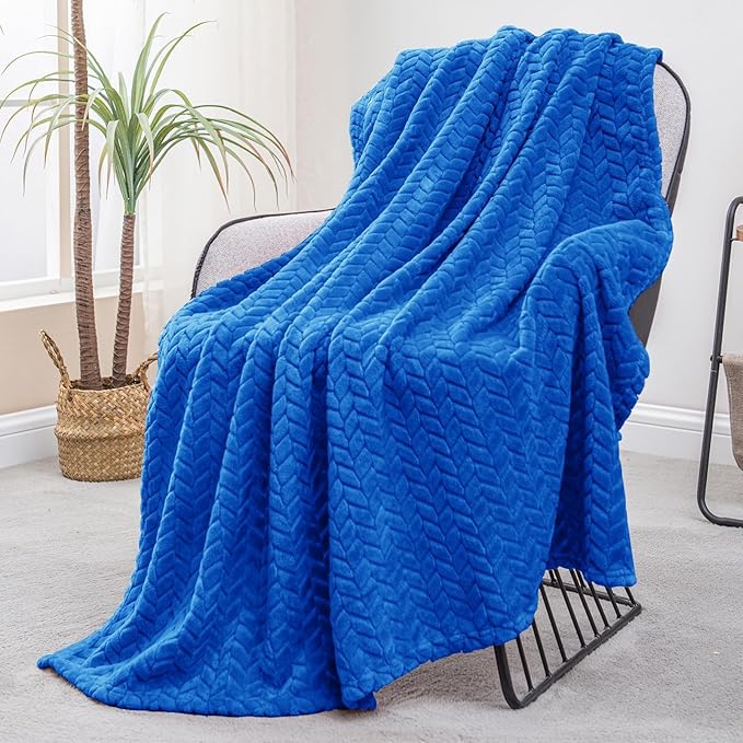 Exclusivo Mezcla Fleece Throw Blanket for Couch and Bed, 50x70 Inches Soft Cozy Jacquard Flannel Blankets, Lightweight Fuzzy Plush Warm Throws for Women, Cobalt Blue