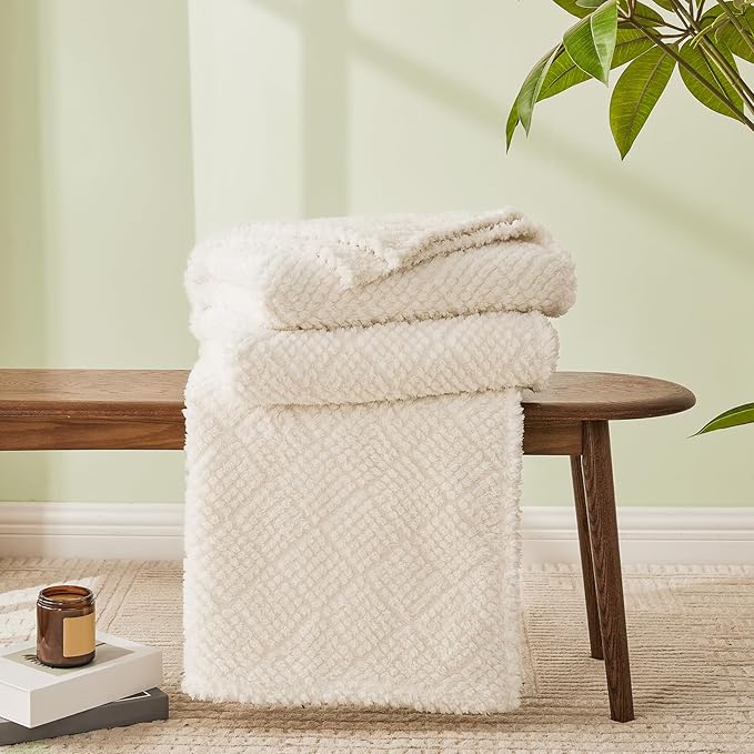 EMME Fleece Blanket, 3D Jacquard Throw Blanket for Couch and Bed, Soft Cozy and Fluffy Blankets Lightweight Luxury Flannel with Waffle Design (Ivory, 50" x 60")
