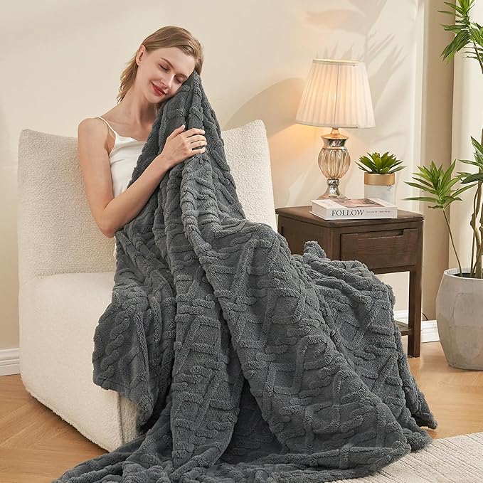 KMUSET Dark Grey Fleece Throw Blanket for Couch Sofa, 60 x 80 Inches Soft Lightweight 3D Jacquard Weave Pattern Blanket