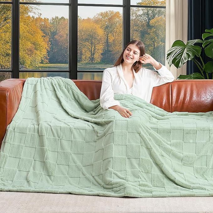 Cozy Bliss Checkered Faux Rabbit Fur Blanket King Size for Bed, Soft Fuzzy Blankets for Women Men, Large Furry Fleece Throw for Bedroom Decor (Sage Green, 108" x 90")