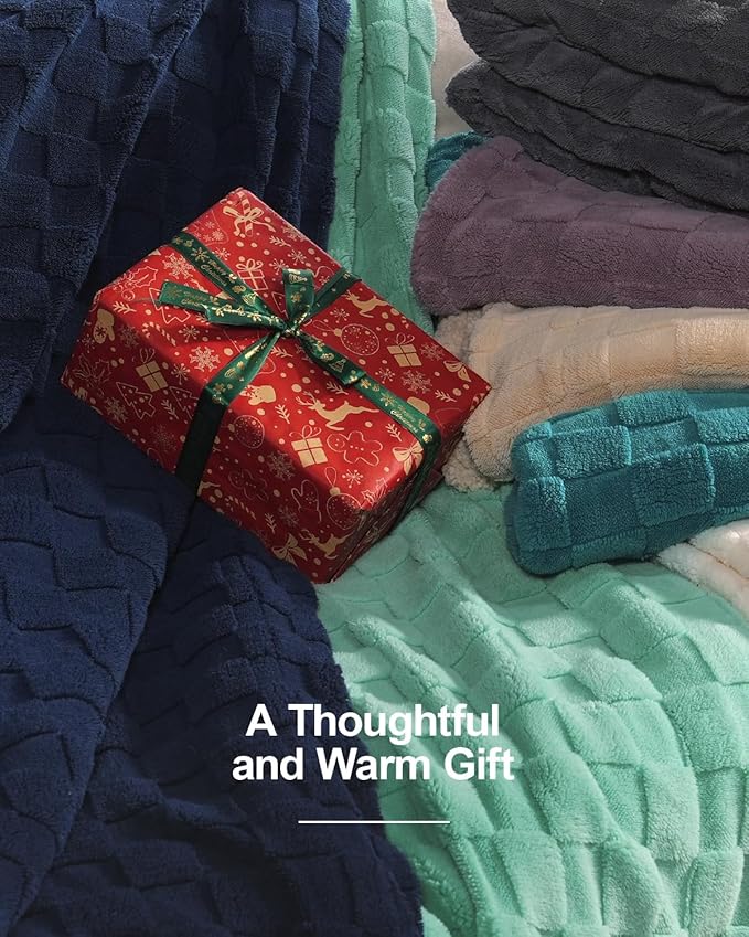 Pawque Super Soft Cozy Throw Blanket King Size for Couch Bed, Fluffy Sherpa Fleece Reversible Thick Warm Fuzzy Blanket for All-Season, 3D Checkered Jacquard Decorative Blankets, Purple, 108"x90"
