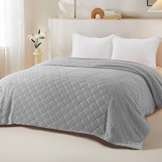 Whale Flotilla Fuzzy Fleece Twin Size Blanket for Bed, Soft Fluffy Jacquard Waffle Blankets for All Season, Lightweight and Warm, 60x80 Inch, Light Grey
