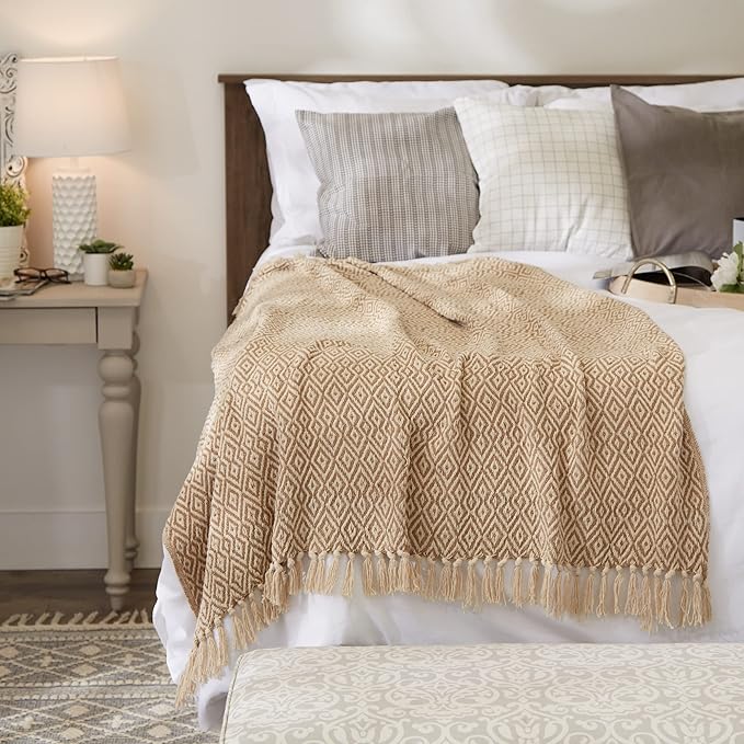 DII Rustic Farmhouse Double Diamond Woven Throw, 50x60, Stone