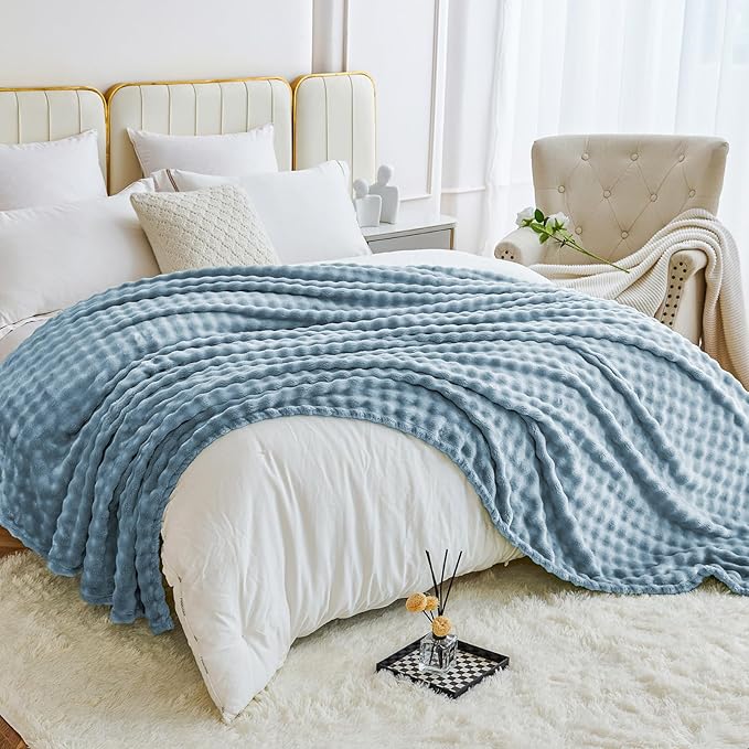Comelady Fleece Throw Blanket,Super Soft Throw Blanket for Couch,3D Bubble Warm Fluffy Blanket for Bed Sofa Room Decor-Lightweight Cozy Fuzzy Blanket for All Seasons(Ashley Blue,50"×60")