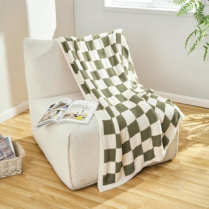 CozeCube Super Soft Fullfy Microfiber Reversible Knitted Blankets, Warm Cozy Fuzzy Plush Throw, Olive Green and White Checkered Throw Blanket for Couch Bed Sofa, 50" x 60"