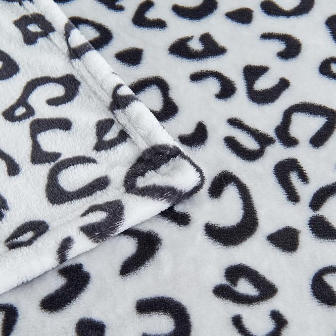 Leopard Print Blanket Fleece Throw for Bed Sofa Travel and Camping, Super Soft Cozy Fluffy Plush Cheetah Print Blanket for All Seasons 50"x60" (Grey)