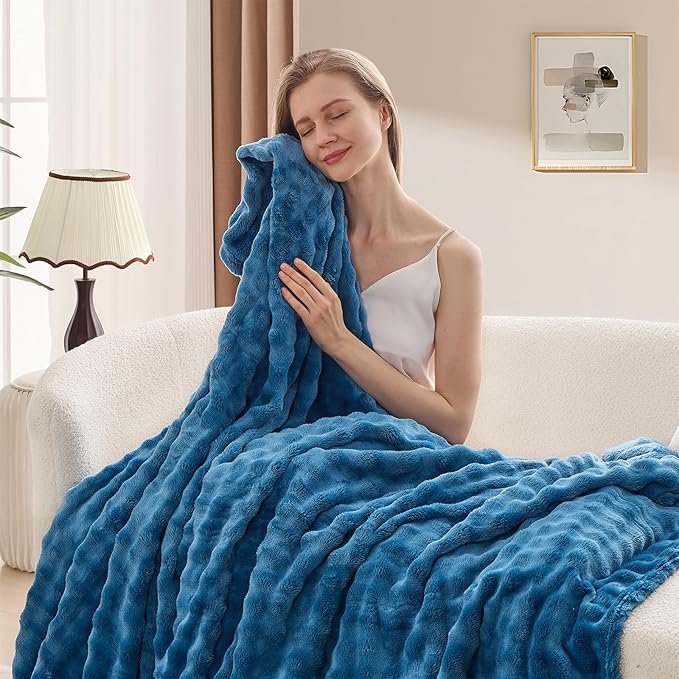 3D Bubble Plush Blanket Textured Fleece Throw Soft Warm Cozy Blanket Couch Bed Throw Blue 50x60 Inches