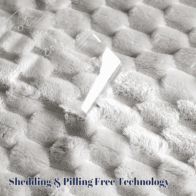 PHF Ultra Soft Flannel Fleece Blanket Twin Size, Lightweight 3D Jacquard Fleece Blanket, No Shedding, No Pilling, Luxury 340GSM Aesthetic Fluffy Cozy Bedding for Bed Room Decor, 66"x90", Light Grey