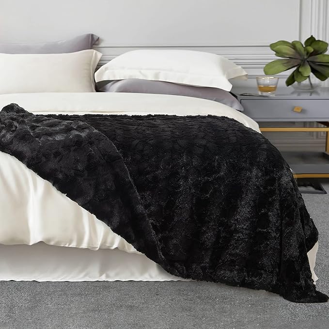 TOONOW Faux Fur Luxury Throw Blanket,Double Side Soft Fluffy Shaggy Fuzzy Blanket for Couch Sofa Bed (Black, Throw)