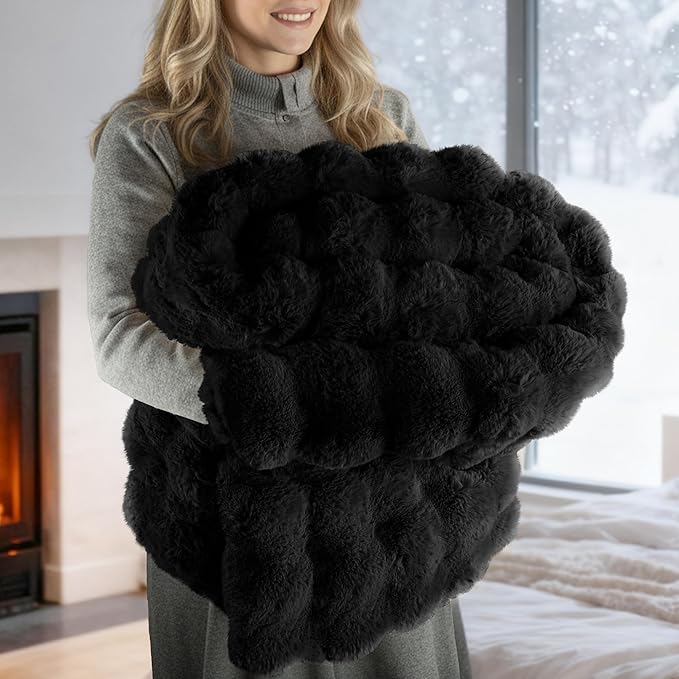 Exclusivo Mezcla Faux Fur Throw Blanket for Couch, Luxury Reversible 3D Rabbit Bubble Fuzzy Thick Sherpa Blankets for Winter, Plush Fleece Warm Cozy Bed Throw, 50x60 Inches, Black