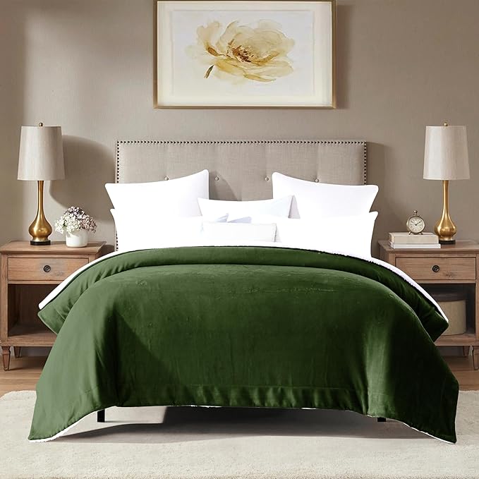 Mocassi Premium Ultra-Soft Flannel Fleece Sherpa Throw Blanket - Warm Cozy Reversible Plush Micromink Blanket for Couch, Bed and Sofa - Fluffy, Christmas Winter Bedding Gift, Twin XL, Sage