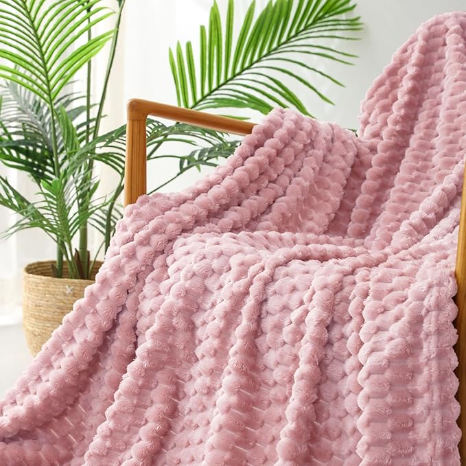 Exclusivo Mezcla Fleece Twin Blanket for Bed, Extra Large Fuzzy Dusty Pink Bed Blankets, Soft Cozy Plush Sofa Throws for All Seasons, 90x66 Inches