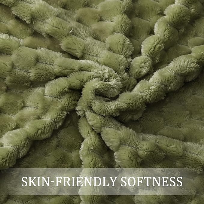 Exclusivo Mezcla Fleece King Blanket for Bed, Extra Large Fuzzy Olive Green Bed Blankets, Soft Cozy Plush Sofa Throws for All Seasons, 90x104 Inches