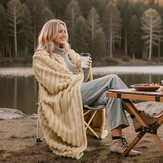 Joiedomi Queen Size Blanket for Bed, Soft & Warm Brown Fleece Blankets Gifts for Women Mom, Cozy Cute Soft Throw 90x90 Inches